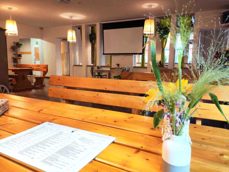 Piękne wnętrze restauracji Baryt